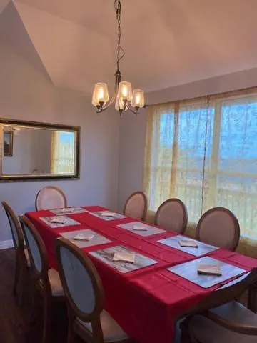 Knight Hawk Suites Bed & Breakfast *