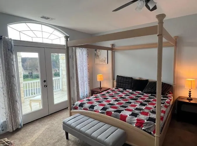Knight Hawk Suites Round Rock